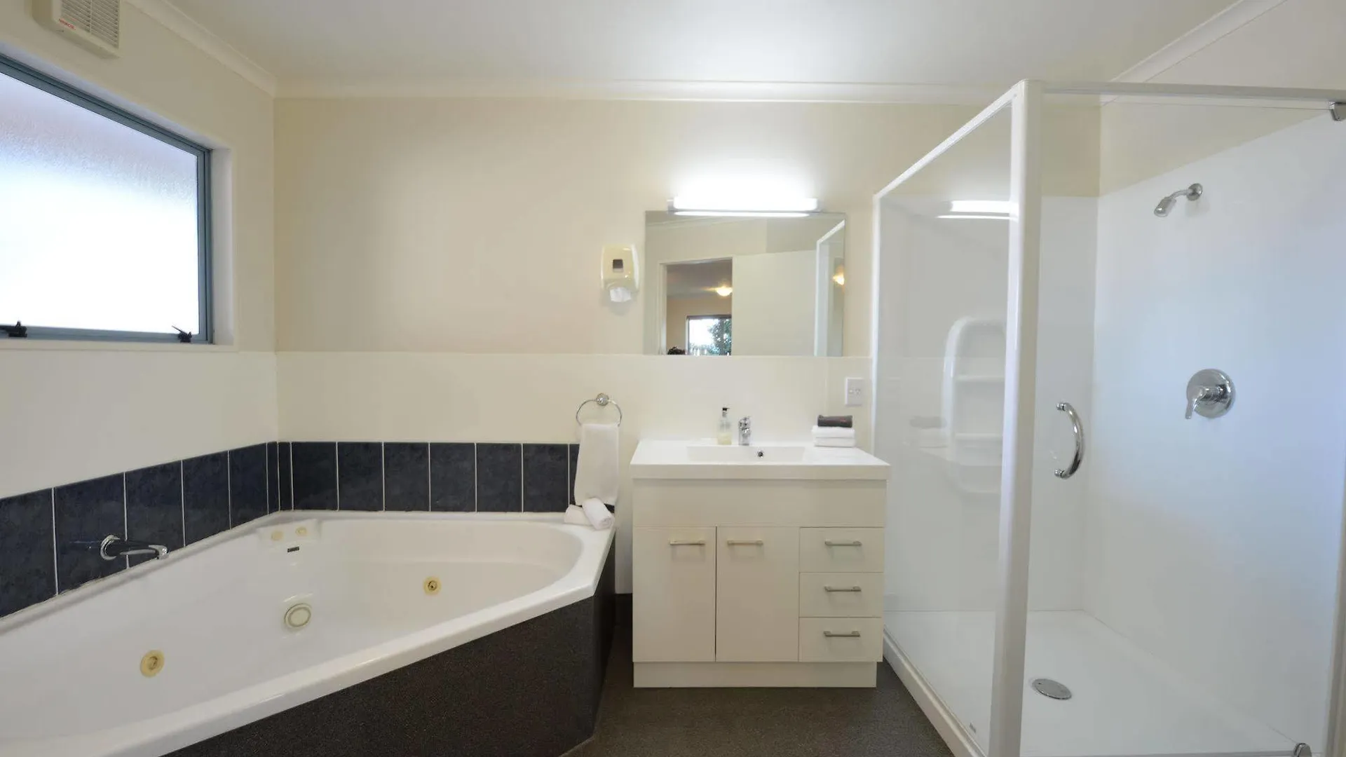 Gateway Motor Inn Mount Maunganui Motel