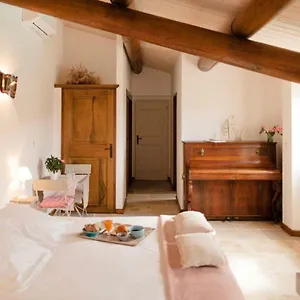 Provence Dodo Bed & Breakfast